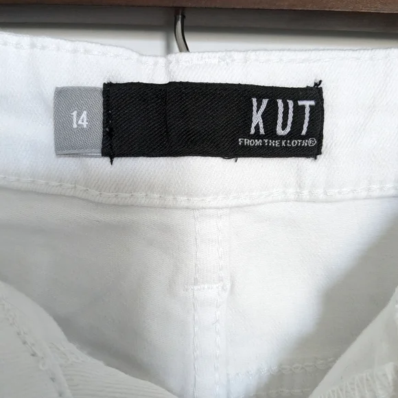 Kut From the Kloth Gidget Fray Shorts Size 14 White NWT - Picture 3 of 5